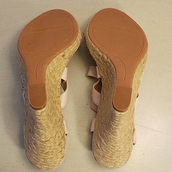 NINE WEST TAN LEATHER WEDGES - Picture 5 of 6